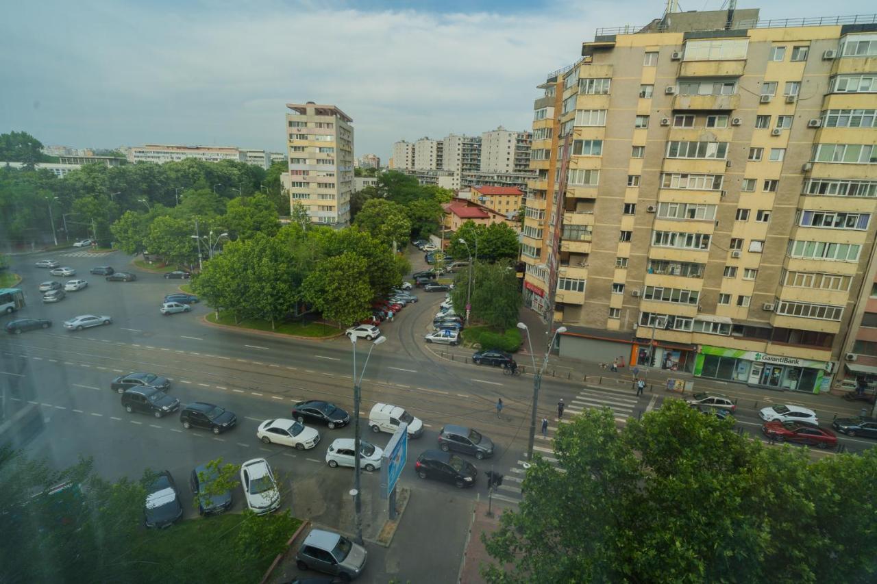 Cozy & Spacious 2Br Apartment With Netflix Bucarest Esterno foto