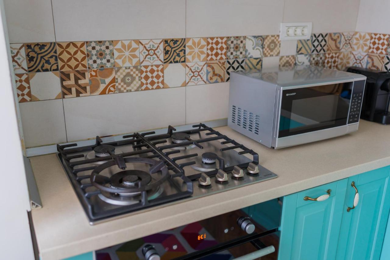Cozy & Spacious 2Br Apartment With Netflix Bucarest Esterno foto