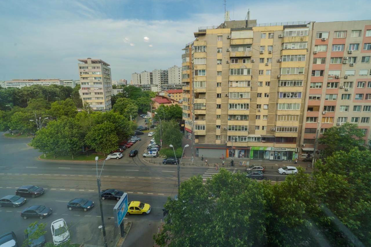 Cozy & Spacious 2Br Apartment With Netflix Bucarest Esterno foto