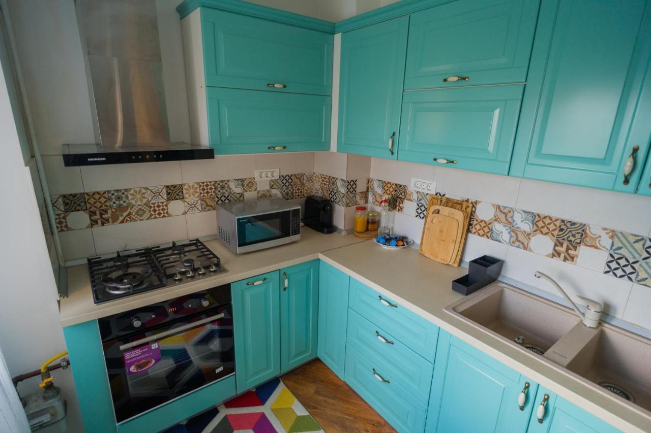 Cozy & Spacious 2Br Apartment With Netflix Bucarest Esterno foto