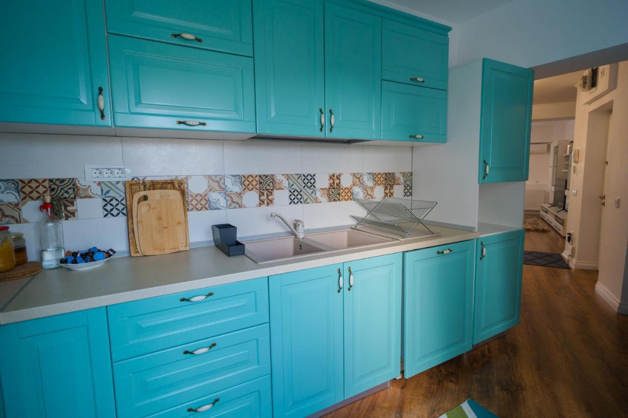 Cozy & Spacious 2Br Apartment With Netflix Bucarest Esterno foto